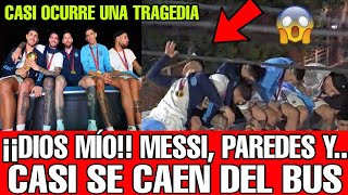 Messi casi SE CAE del AUTOBUS por CABLES junto a la selección Argentina durante festejos jugadores