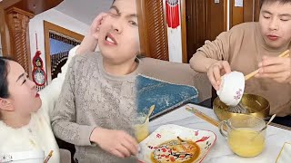 吃飯太自私了#整蛊 #food #吃播 #搞笑 #恶搞 #夫妻 #mukbang #吃货 #eat #funny #吃貨