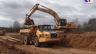 KOMATSU D61EX, PC340LC, VOLVO A25D / B 14, Nellmersbach, Germany, 11.03.2008.