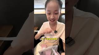 瞒着CC买了小马宝莉和茉莉奶白的联名徽章，Surprise!！#小马宝莉卡片 #小马宝莉