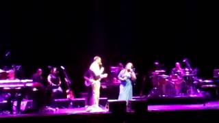 Eric Roberson & Lalah Hathaway perform "Dealing" live in L.A. at Club Nokia 4/6/2012