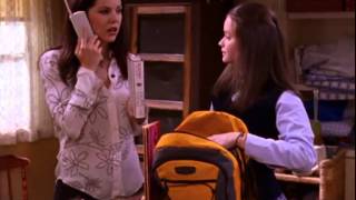 Gilmore Girls S02E07 Rory packs her bag