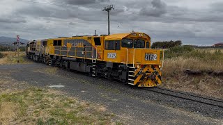 TasRail 2052 2054 #46 Coal train rounding Western Junction