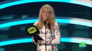 Carrie Underwood Wins Big at CMT Music Awards