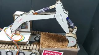 How to make hydraulic jcb (excavator) from syringe and cardboard.