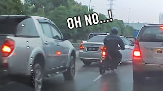 Daily DashCam : Jalan Kuching Biker Accident on rainy day