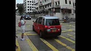 車CAM直擊 - 發夢DC衝燈 路人被嚇到彈起