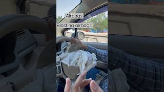 Suzuki Ertiga Airbags | Blasted airbags | Maruti Ertiga Accident | Road rampage | Quality of airbags