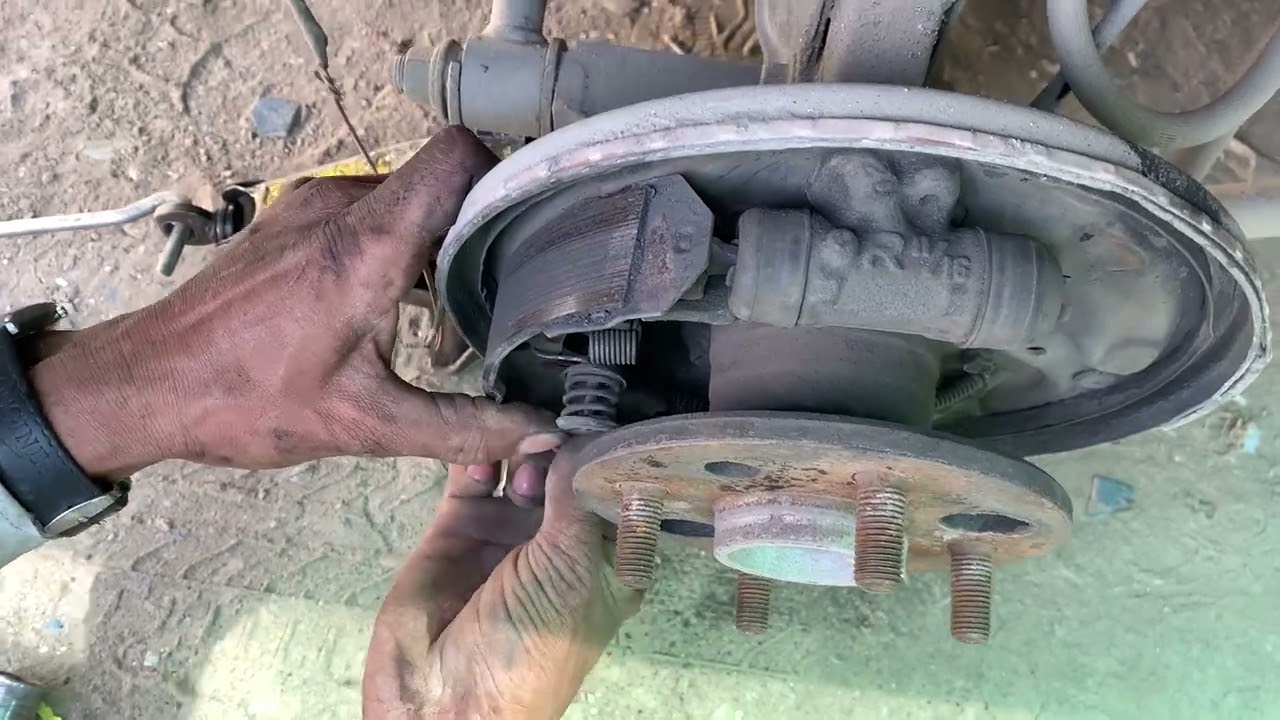 How To Repair A Drum Brake - YouTube