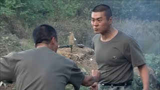 特种兵失恋后喝酒买醉，回军队大杀四方，让好兄弟狠狠踹自己  #中国电视剧 #ChineseDrama