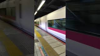 ひたち　松戸駅通過シーン