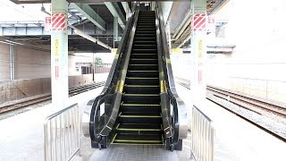 【日立製】JR島本駅ホーム　昇りエスカレーター