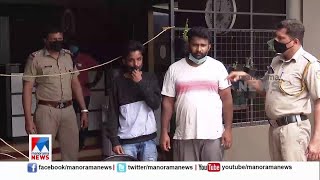 കാസര്‍കോട് വന്‍ സ്പിരിറ്റ് വേട്ട; മീന്‍വണ്ടിയില്‍ കടത്തിയ 2100 ലിറ്റര്‍ സ്പിരിറ്റ് പിടികൂടി | Kasara