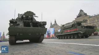 Russia showcases heavy military hardware on V-Day parade at Red Square