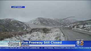 5 Freeway Through Grapevine Remains Shut Down Friday As Crews Clear Snow, Ice