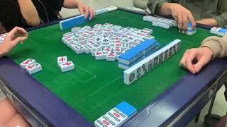 [鯊魚出沒⚠️]Mahjong122.立直步步高跑馬仔五回之四：may姐發威，JJ下沉到水底。