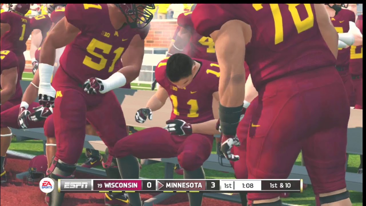 (Wisconsin Badgers Vs Minnesota Golden Gophers) PS3 (NCAA Football 20 ...