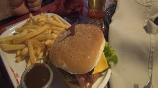 Francuski Le Hamburger i pierwsze kroki w brudnym Paryżu Vlog