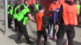 CZ2-Wyprawa po Wielkanocne Jajeczka na stadion Zagłębia Lubin - W poszukiwaniu jajeczek 1/2