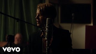 Tom Odell - Somehow (Official Video)