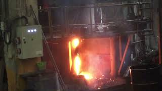 เหตุการณ์เทน้ำเหล็กรั่ว และเตาหลอมทะลุ น้ำเหล็กทะลัก  pouring problem and furnace leak problem