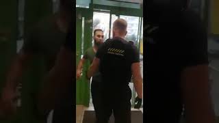 Russian security guard 🥴