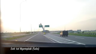 Berkendara dari Gerbang Tol Sragen ke Solo via Jalan Tol Solo Ngawi + ketemu Sunset