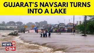 Navsari Flood News | Heavy Rains Engulf Navsari , City Turns Into Lake | Gujarat Rains | News18