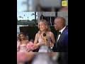 BRIE LARSON FREAKS OUT MEETING JENNIFER LOPEZ GOLDEN GLOBES 2024 #shorts #goldenglobes