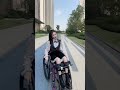 strong girl living in a wheelchair 像我這樣的脊髓損傷，每天坐輪椅，是真的腰疼屁股疼，因為坐久了我也做過好幾次壓瘡手術，在光鮮的外表下的確擁有個遭罪的身體，但我依然堅