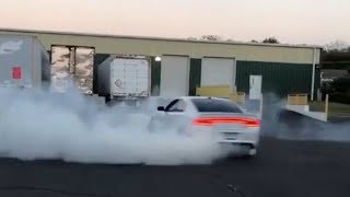 DODGE Charger SRT 6.2L V8 Hellcat 8AT (707 HP)  Insane Drifting