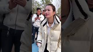 乞丐妹 _你永远不懂我感恩所有的相遇乞丐妹热门音乐户外唱歌支持抖音传播正能量_2