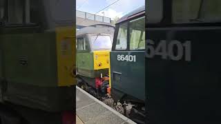 47815 and 86401 work the Northern Belle passing winsford on 27-04-2024