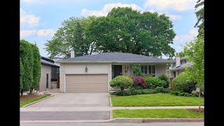 Split Level Home In Markland Wood Etobicoke