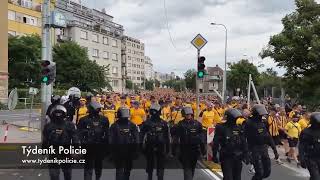 Fanmarsch Dynamo Dresden in Prag 5000 Dresdner zum Freundschaftsspiel EUROPAPOKAL alle in GELB 🖤💛