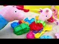 histoires de la famille en peluche de peppa pig. vidéos en français pour enfants