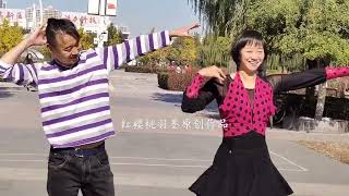 滨芳组合，精彩演绎，优美的舞蹈《爱何求》太美啦！广场舞