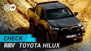 Toyota Hilux Invincible 2021 Review