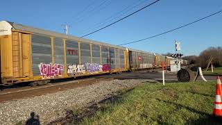 CSX 3310 \u0026 3394 Lead Westbound Q215 at Diamond Street -11/12/2020