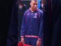 あそこが気になるエンバペ、ベンゼマに見つかり照れる。 shorts football mbappe