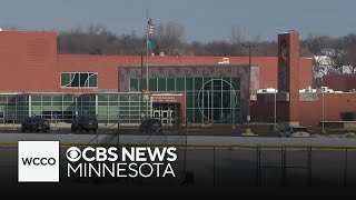 Voicemail "threats" lead to closure of large Minnesota school district