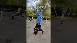handstand 😈pushups HSPU 🔥. #shorts #calisthenics#freestyle #workout #skills