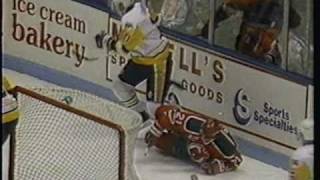 [Vintage] Ron Francis flattens Randy McKay