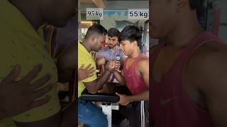 95 kg VS 55 kg arm wrestling 🔥 #shorts #youtubeshorts