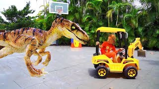 Senya raised a big Dinosaur! Stories for Kids