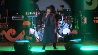 Saathiya title track Sonu Nigam Live Concert Indore.mpg