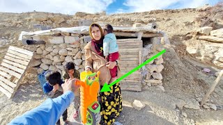 Plastering stone huts and bicycles for children: the story of Samia's unceasing efforts