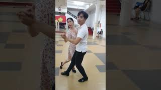 Hướng dẫn Khiêu vũ điệu Slow waltz trong dancesport Khiêu vũ Thể thao Hoaidancing