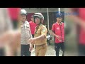 sosok polisi arogan aniaya pria tua hingga berdarah di prabumulih sudah jatuh malah ditendang