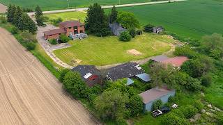 *WHAT HAPPENED HERE??* I Found Strange ABANDONED Farmstead with Two Houses & Multiple Out Buildings!